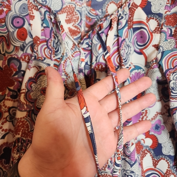 Liberty of London × Target 3/4 Sleeve pleated blouse.  Ruffle hem.  Size medium. - Picture 7 of 15